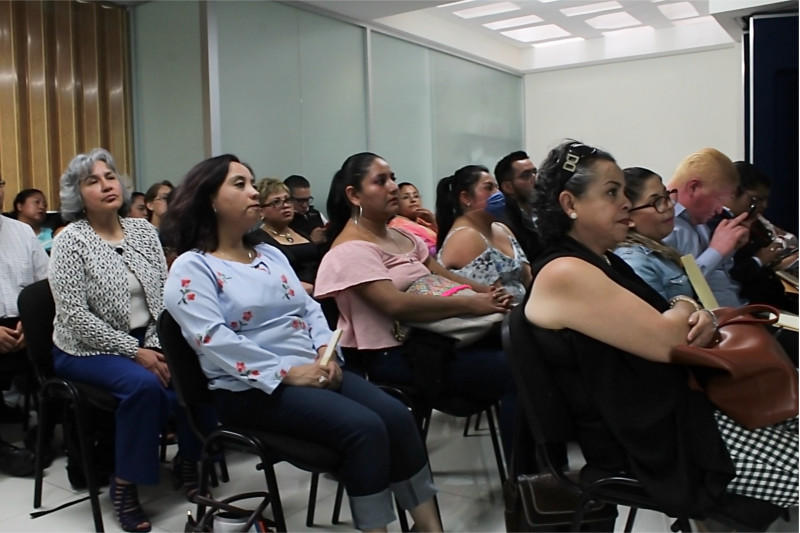 Primera reunión con representantes